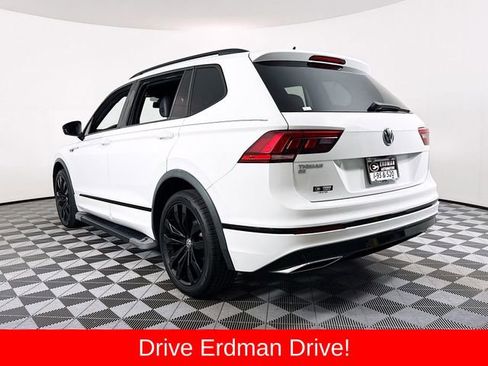 Used 2020 Volkswagen Tiguan SE R-Line FWD image 21