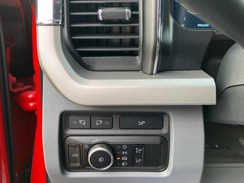 Used 2024 Ford F250 XLT w/ Black Appearance Package image 17