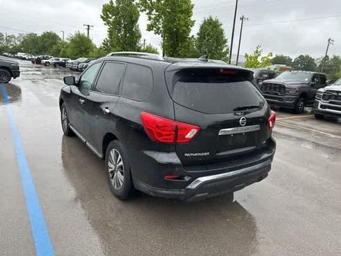 Used 2020 Nissan Pathfinder SV FWD image 16