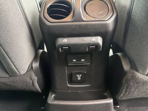 Used 2025 Jeep Wrangler Unlimited Sahara w/ Safety Group AWD/4WD image 30