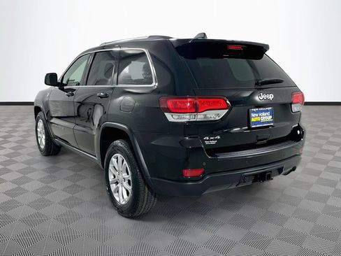 Used 2021 Jeep Grand Cherokee Laredo AWD/4WD image 5