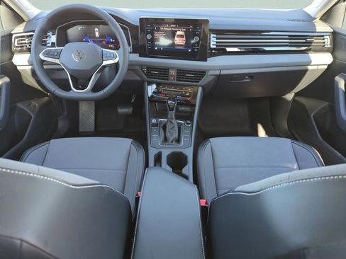 New 2026 Volkswagen Jetta SE FWD image 14