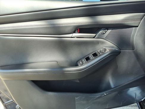 New 2025 MAZDA MAZDA3 s image 17