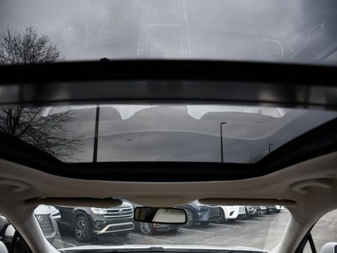 Used 2017 Lincoln MKX Black Label w/ Driver Assistance Package image 30