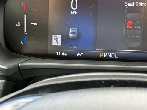 New 2025 Ford Escape SE w/ Class II Trailer Tow Package image 28