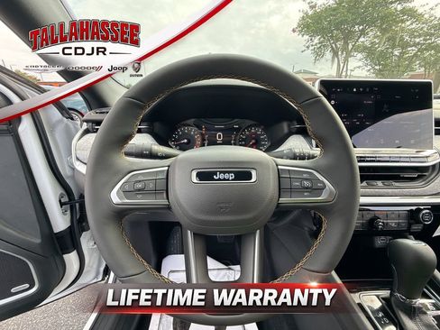 New 2026 Jeep Compass Latitude AWD/4WD image 16
