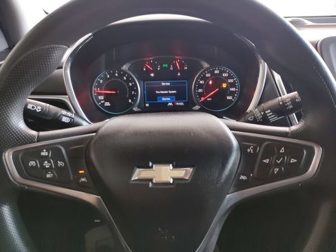Used 2020 Chevrolet Equinox LT FWD image 32