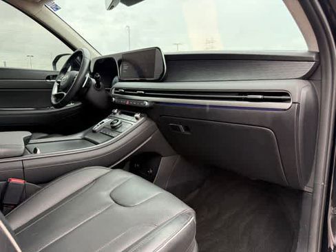 Used 2024 Hyundai Palisade Limited FWD image 21