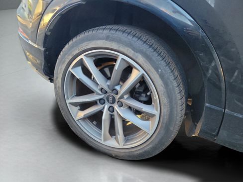 Used 2022 Audi Q3 2.0T Premium w/ Black Optic Sport Package image 28