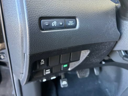 Used 2017 Nissan Rogue Sport SV AWD/4WD image 54