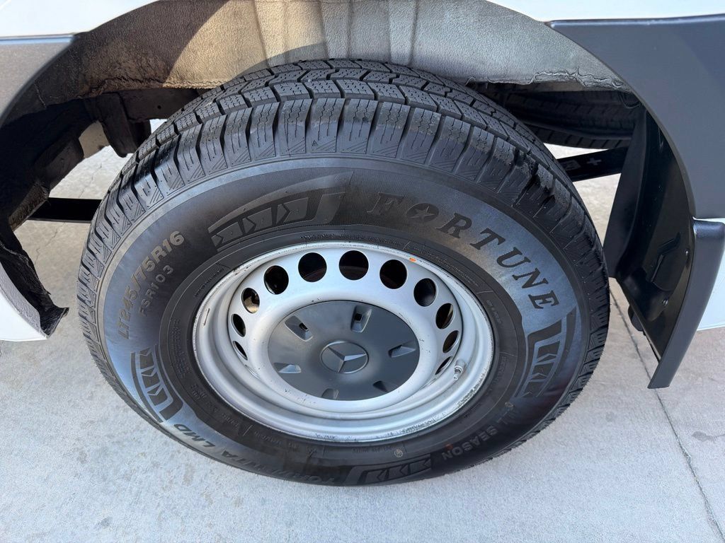 Used 2019 Mercedes-Benz Sprinter 144 image 21