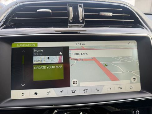 Used 2017 Jaguar F-PACE R-Sport image 17