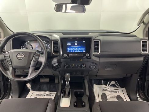 Used 2024 Nissan Frontier SV image 36