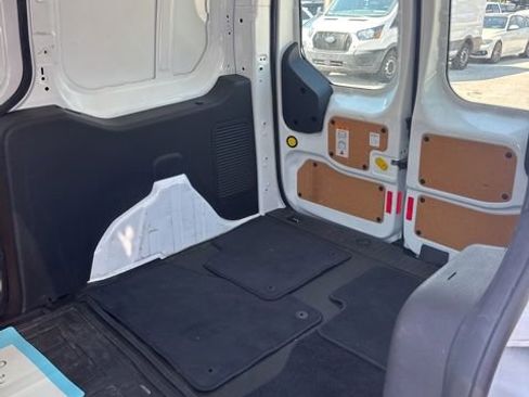 Used 2018 Ford Transit Connect XL image 6