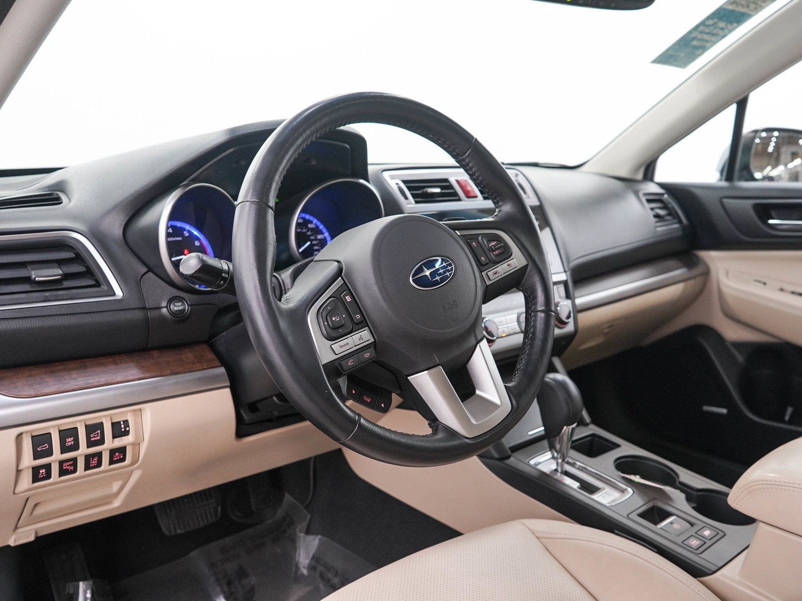 Used 2016 Subaru Outback 2.5i Limited AWD/4WD image 26