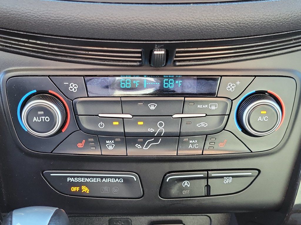 Certified 2018 Ford Escape SE w/ SE Sport Appearance Package AWD/4WD image 28
