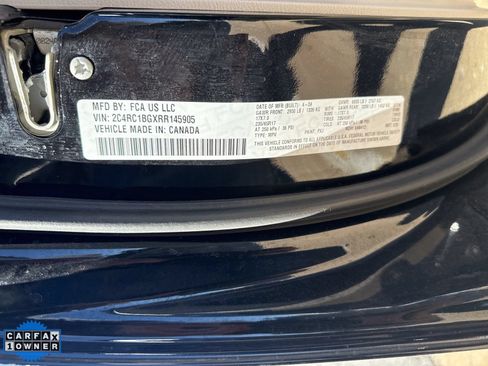 Used 2024 Chrysler Pacifica Touring-L FWD image 13