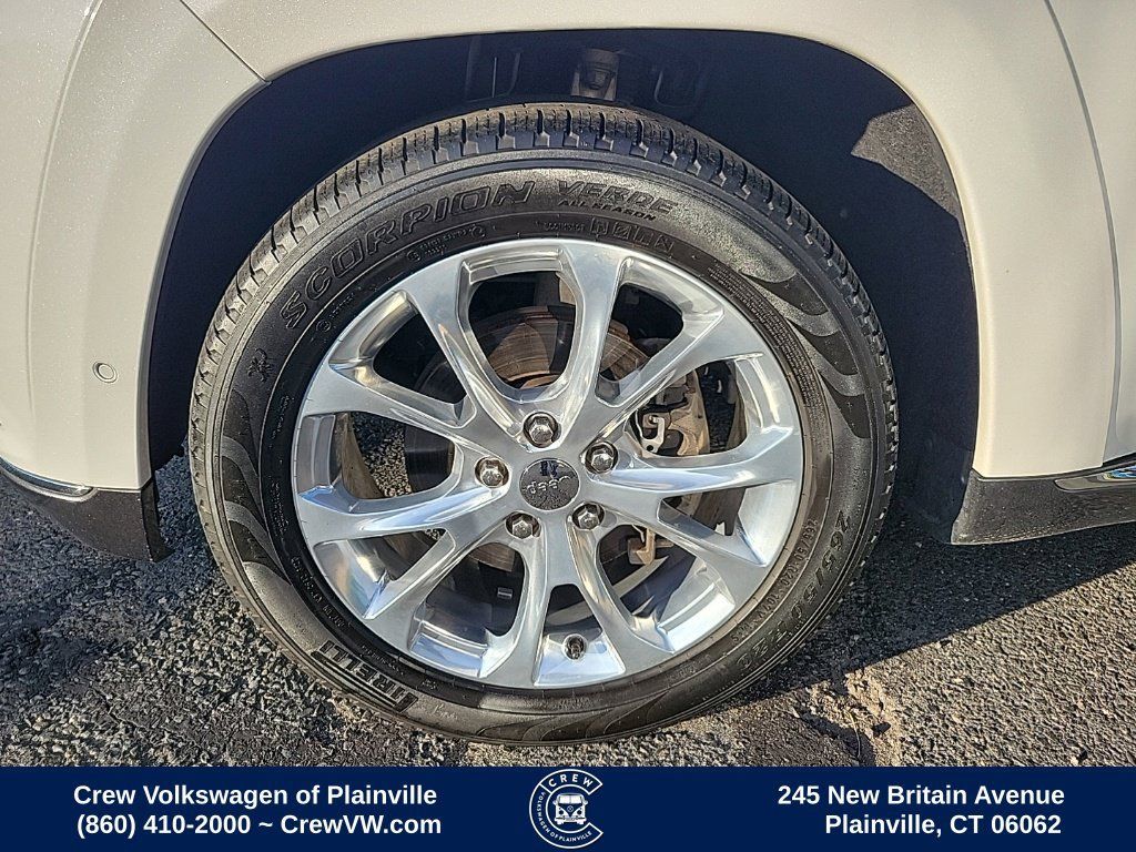 Used 2019 Jeep Grand Cherokee Summit AWD/4WD image 18