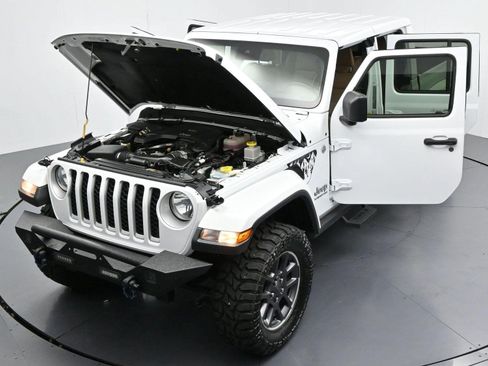 Used 2020 Jeep Gladiator Overland w/ Popular Equipment Package AWD/4WD image 39