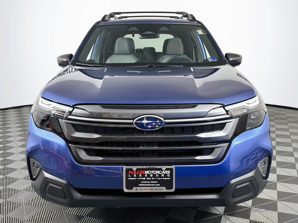 Used 2026 Subaru Forester Premium AWD/4WD image 2
