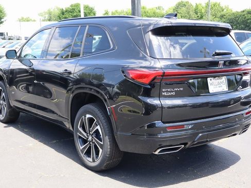New 2025 Buick Enclave Sport Touring w/ Super Cruise Package image 5