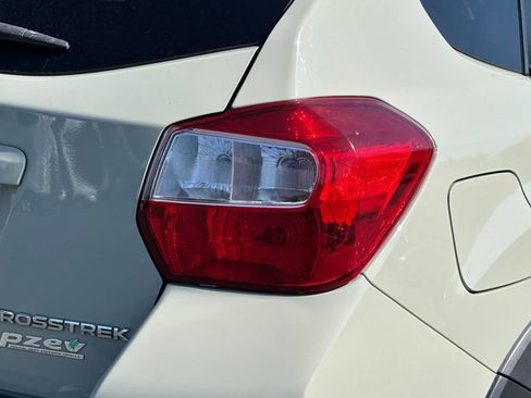 Used 2017 Subaru Crosstrek 2.0i Premium w/ Popular Package #2 AWD/4WD image 28