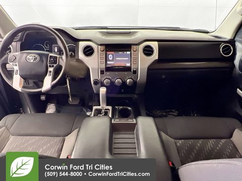 Used 2018 Toyota Tundra SR5 w/ SR5 Upgrade Package image 7