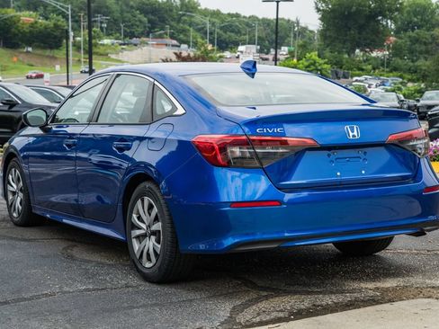 Certified 2023 Honda Civic LX image 5
