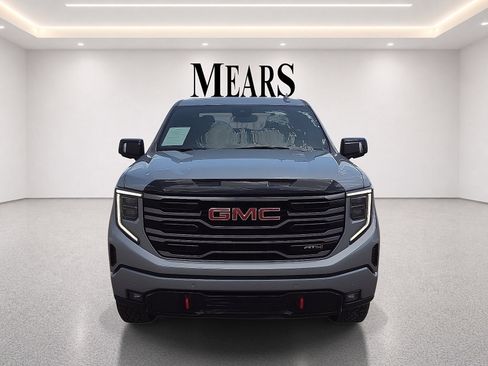 Used 2026 GMC Sierra 1500 AT4 AWD/4WD image 8