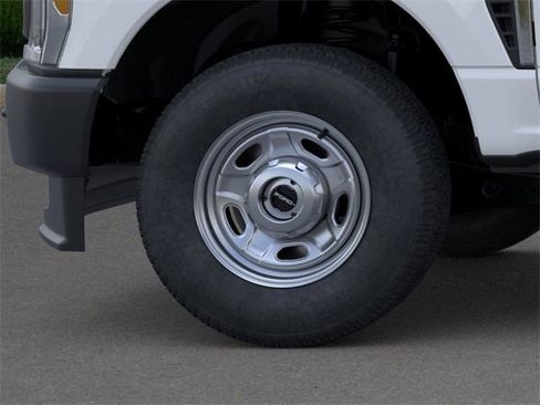 New 2026 Ford F250 XL image 19