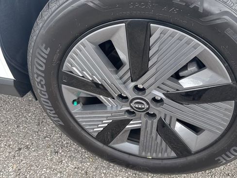 Used 2025 Nissan Murano SL w/ Cargo Package image 9