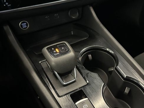 Used 2023 Nissan Rogue S AWD/4WD image 15