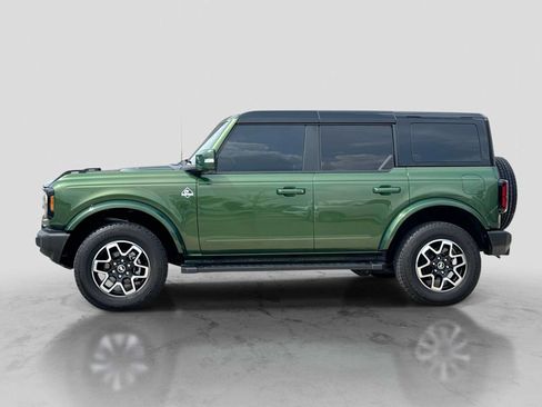 Used 2024 Ford Bronco Outer Banks AWD/4WD image 3