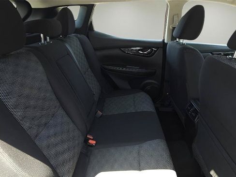 Used 2019 Nissan Rogue Sport SV w/ All-Weather Package AWD/4WD image 26