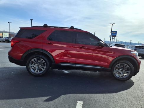 Used 2021 Ford Explorer XLT w/ Equipment Group 202A image 37