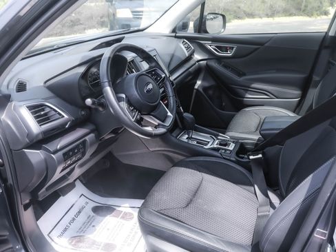 Used 2022 Subaru Forester Premium image 23