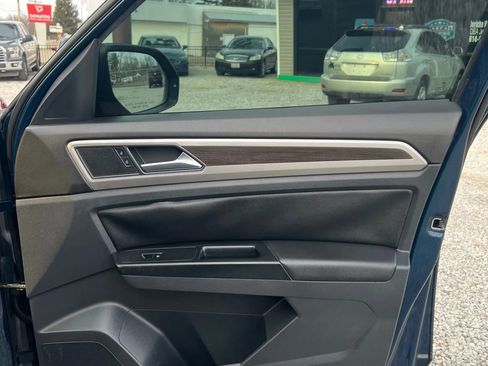 Used 2019 Volkswagen Atlas SE image 18
