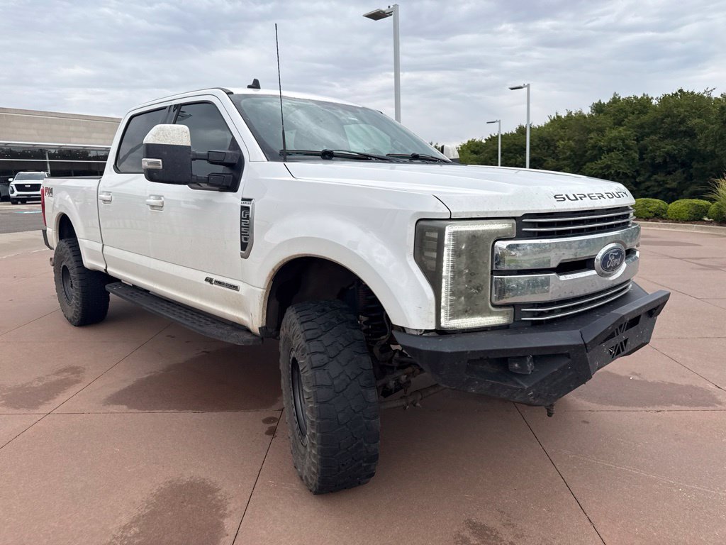 Used 2019 Ford F250 Lariat w/ Lariat Value Package AWD/4WD image 3