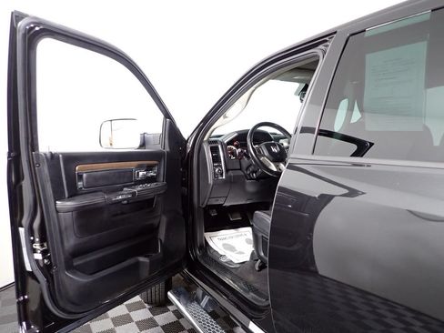 Used 2018 RAM 3500 Laramie AWD/4WD image 19