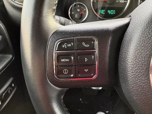 Used 2017 Jeep Wrangler Unlimited Sahara w/ Connectivity Group image 18