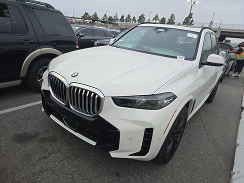 Used 2024 BMW X5 sDrive40i w/ M Sport Package RWD image 1