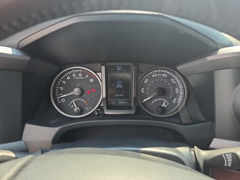 Used 2022 Toyota Tacoma TRD Sport w/ Technology Package AWD/4WD image 20