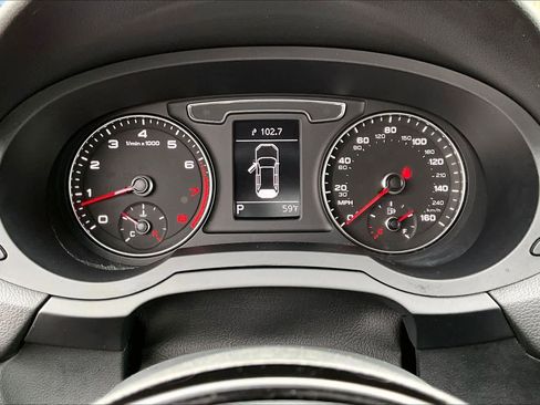 Used 2018 Audi Q3 2.0T Premium w/ Convenience Package image 25