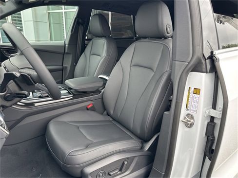 New 2025 Audi Q8 Premium Plus image 10