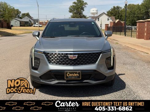 Used 2024 Cadillac XT4 Premium Luxury FWD image 9