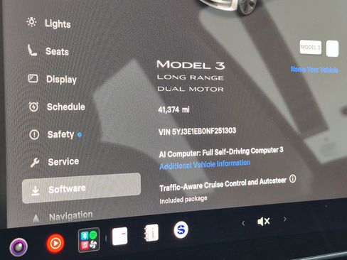 Used 2022 Tesla Model 3 Long Range AWD/4WD image 14