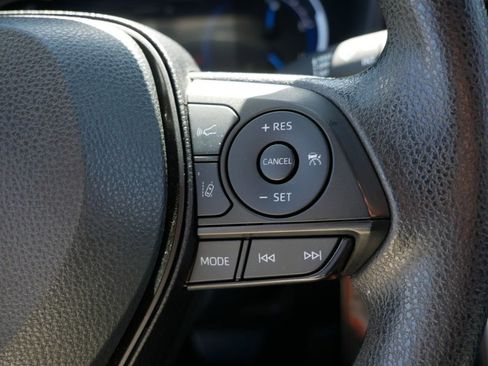 Certified 2025 Toyota RAV4 LE AWD/4WD image 19