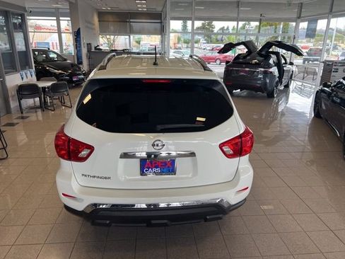 Used 2018 Nissan Pathfinder S FWD image 7