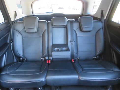 Used 2015 Mercedes-Benz ML 350 4MATIC image 23