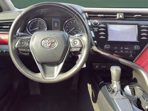 Used 2019 Toyota Camry SE image 20
